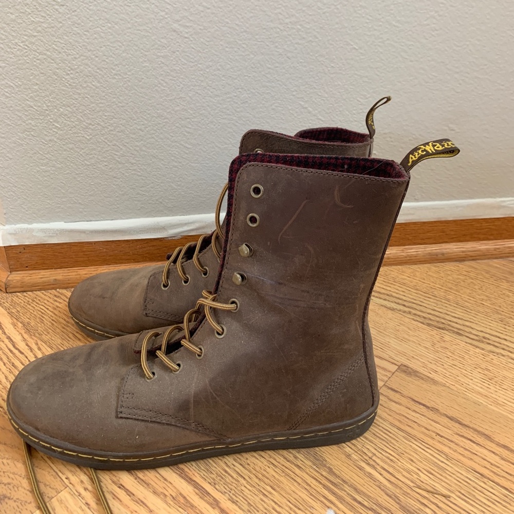 Women’s lace up Doc Martens boots